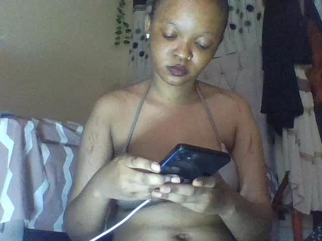 Miss-riri from BongaCams
