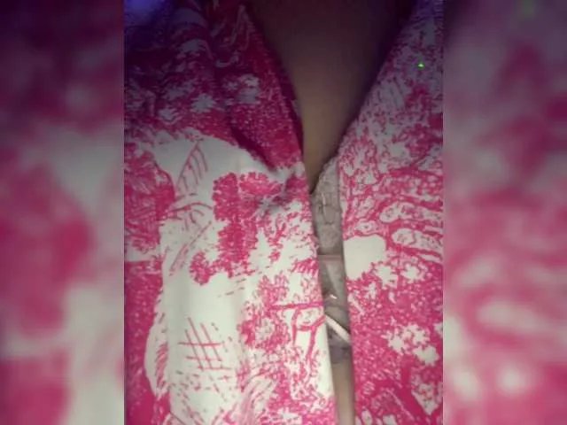 Offline MissLili20 on BongaCams