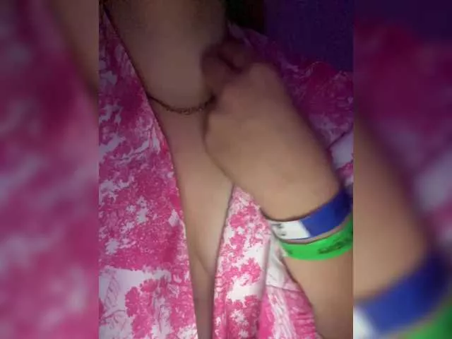 Offline MissLili20 on BongaCams