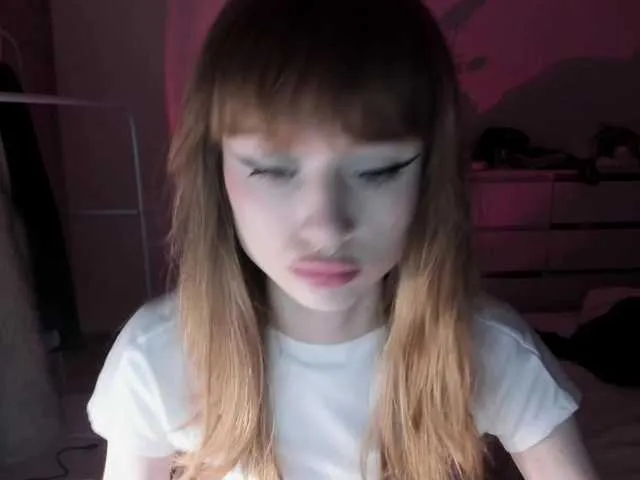 Offline mnepohuyy on BongaCams