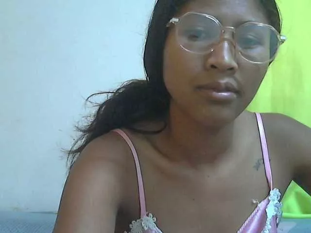 Offline muirakelly on BongaCams