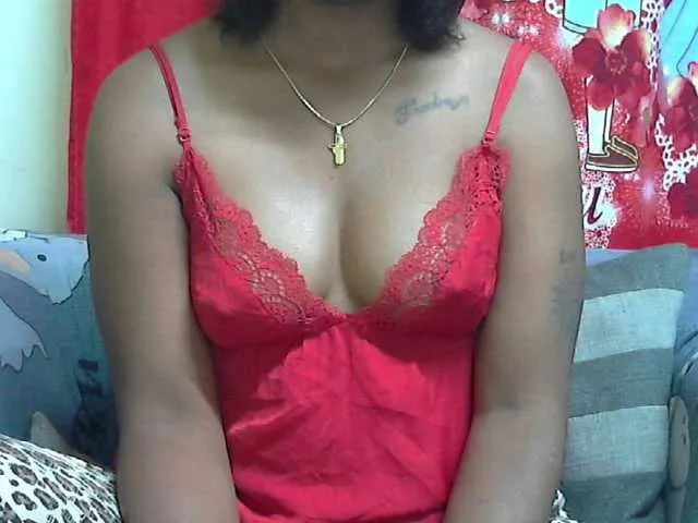 Offline muirakelly on BongaCams