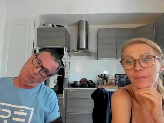 Offline munishpunish on BongaCams