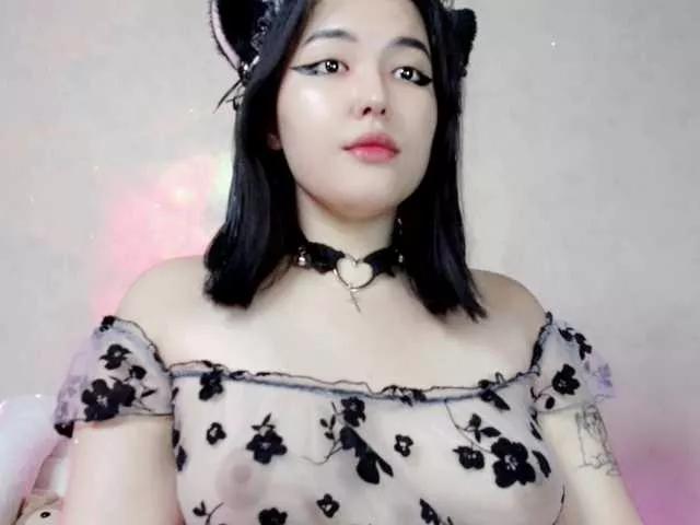 NannaJonn from BongaCams