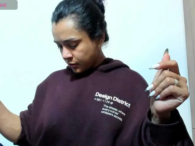 Offline Naomii18 on BongaCams