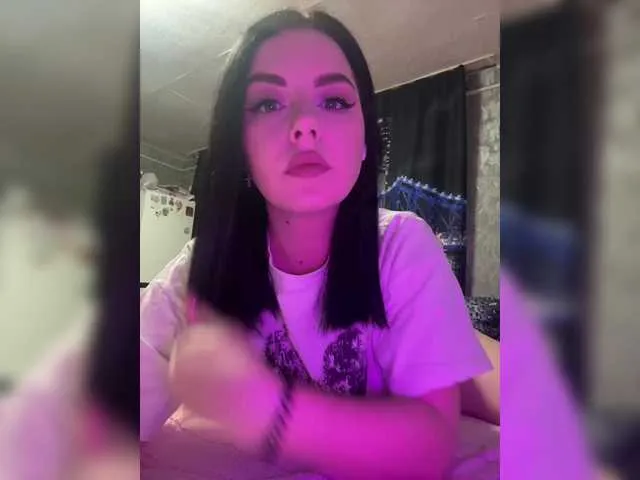 Offline Nata17-1 on BongaCams