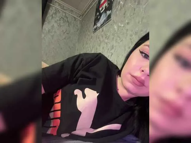 Offline Nata17-1 on BongaCams