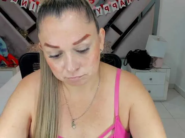 Offline natalia5560 on BongaCams