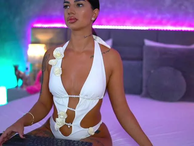 Offline NatalieDelices on BongaCams