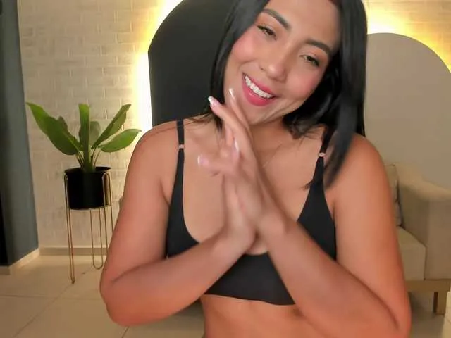 NatalieLewis on BongaCams 