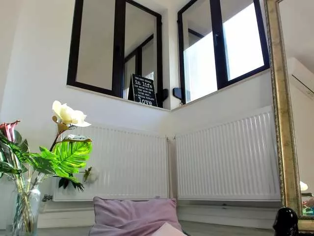 Offline NathyLexy on BongaCams