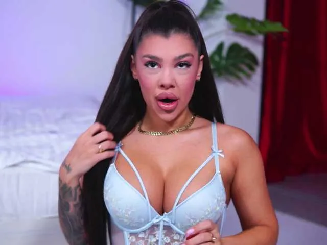 Offline NatyDesiree on BongaCams