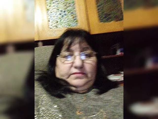 Offline Nezsbudka on BongaCams