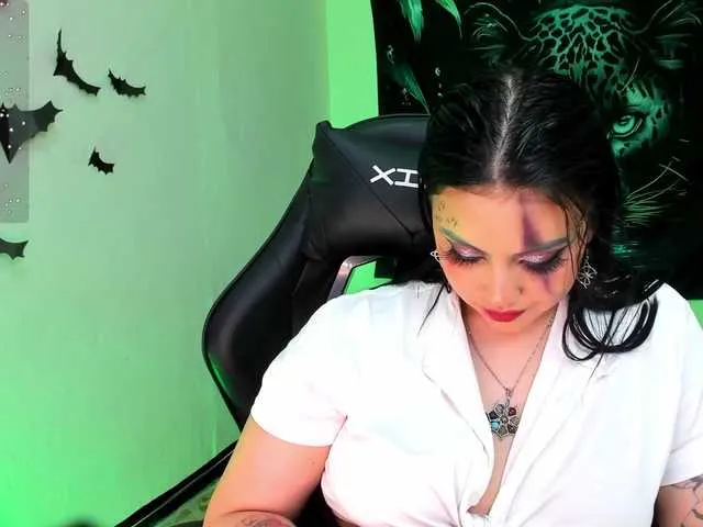 Offline Nicol-Ruizz on BongaCams