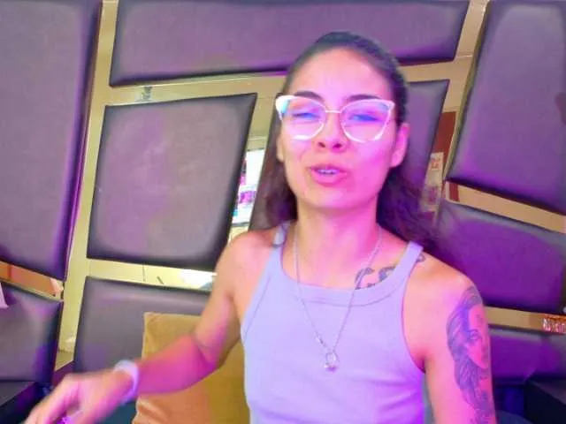 Offline NicoleEsposito on BongaCams