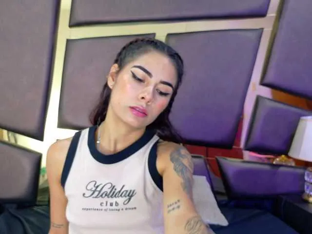 Offline NicoleEsposito on BongaCams