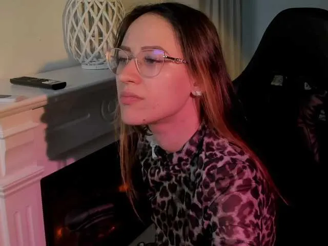 Offline NicoleIris on BongaCams