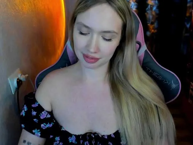 Offline NicoleRicci on BongaCams