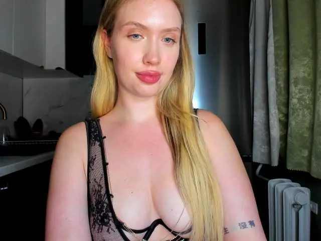 Offline NicoleRicci on BongaCams