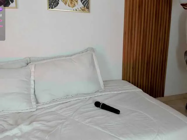 Offline nicolwhite on BongaCams