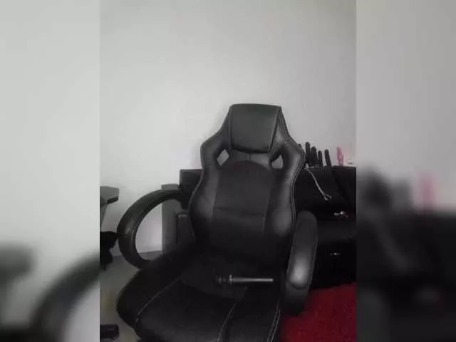 Nin-asexe on BongaCams 