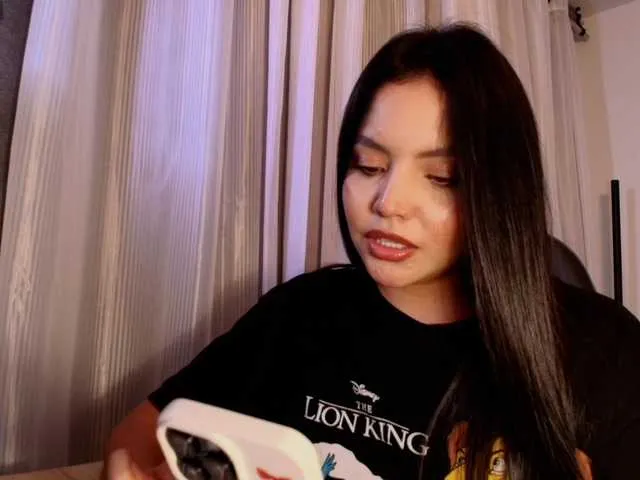 Offline NinaMichelle on BongaCams