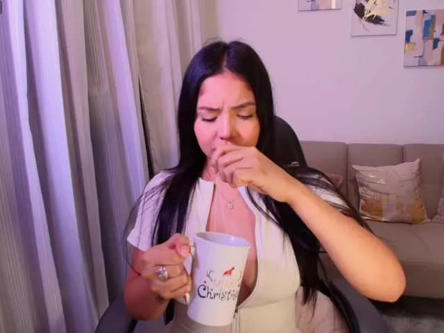 Offline NinaMichelle on BongaCams