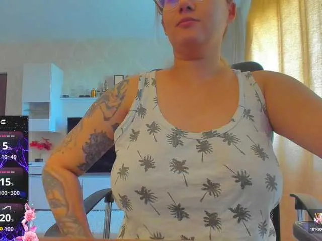 Offline O-Queen on BongaCams