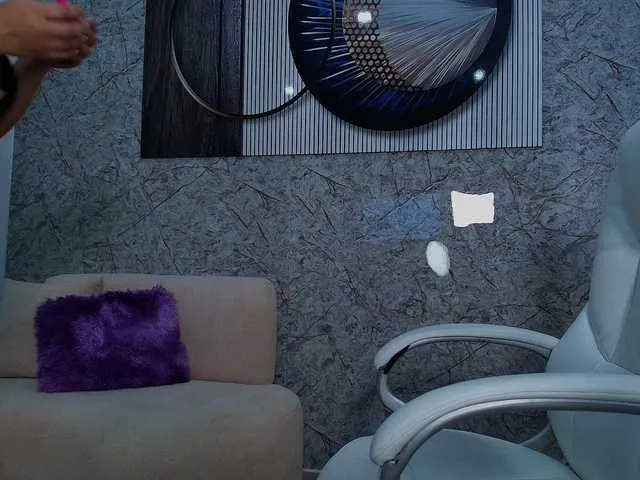 Freechat Octaviarouse on BongaCams