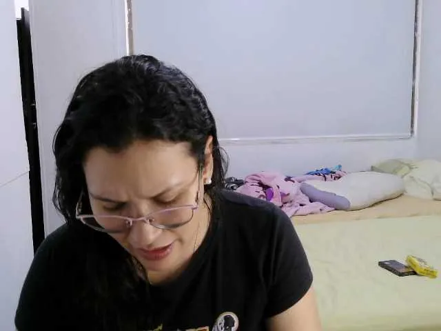 Offline onlyLuxas23 on BongaCams