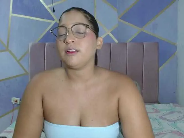 Offline PaolaStone on BongaCams