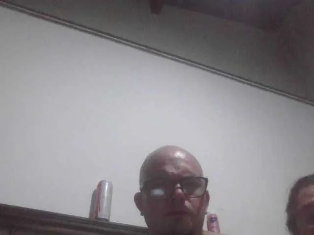 Offline Parejaerotica on BongaCams