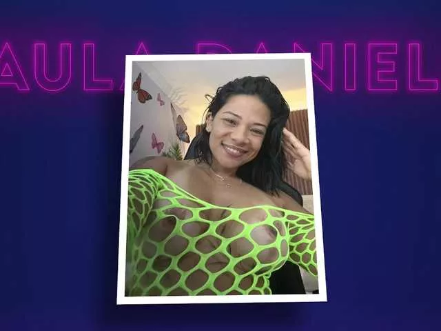 Offline paula-daniela1 on BongaCams