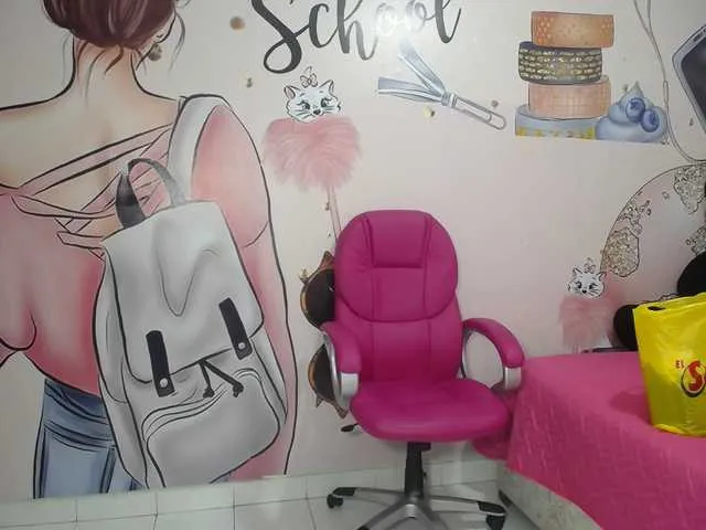 Offline paulina-evans on BongaCams