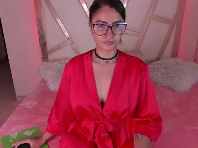 Offline PaulinaBelush on BongaCams