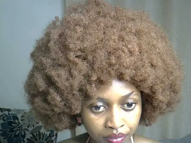 Offline PetiteCaramel on BongaCams