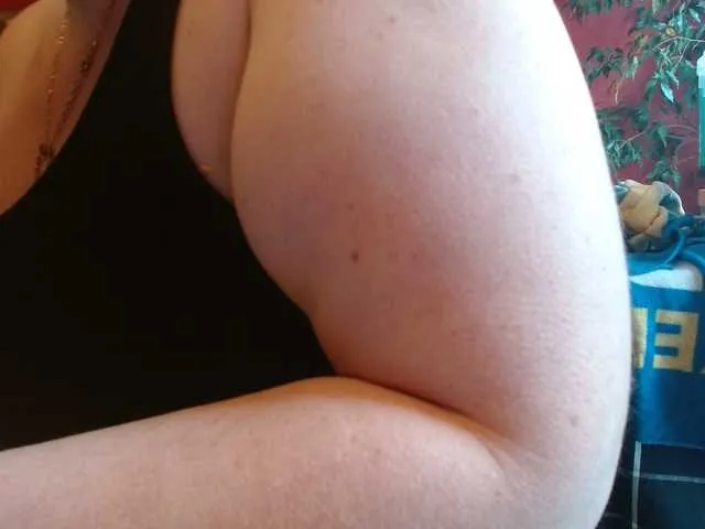 Offline Petitoiseaucoquine on BongaCams