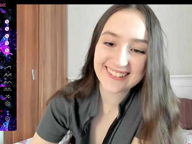 Offline pink-soda on BongaCams