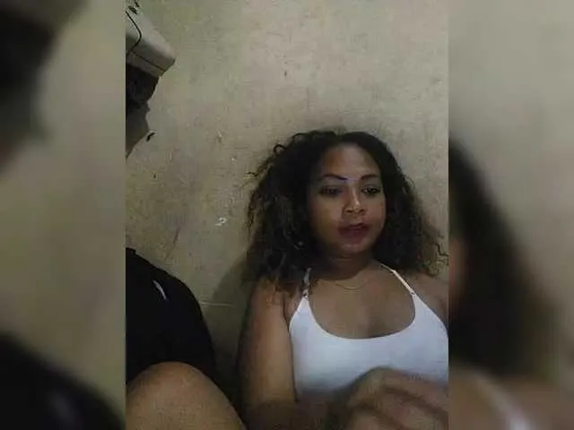 Offline Pisouna on BongaCams