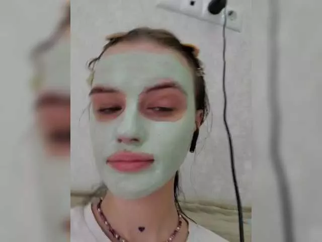 Offline Pizda-Drozda on BongaCams