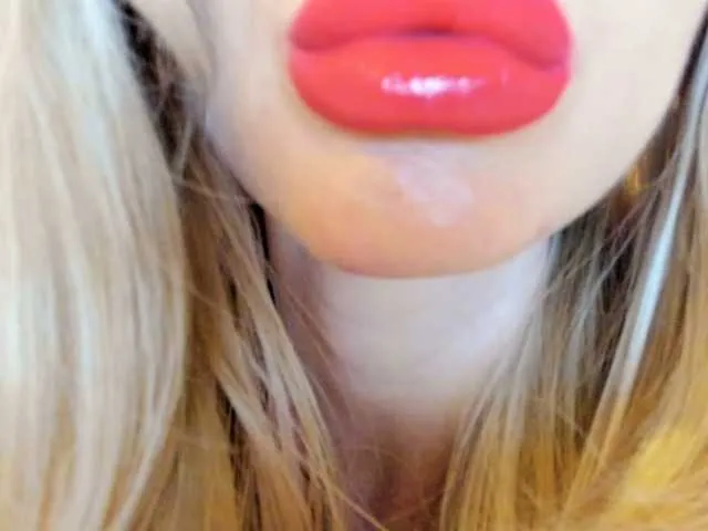 Offline Politexxx on BongaCams