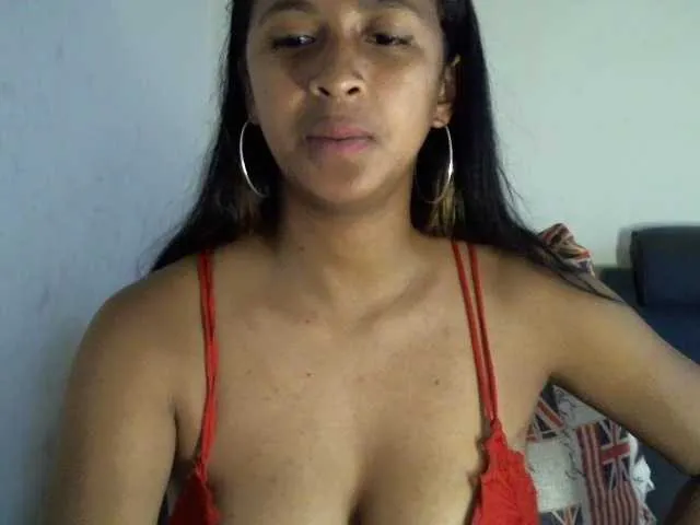 Offline prettiy21 on BongaCams