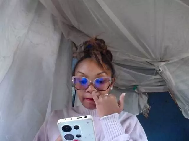 Offline pretty-ass on BongaCams