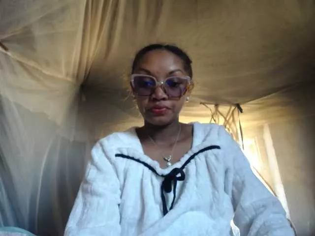 Offline pretty-ass on BongaCams