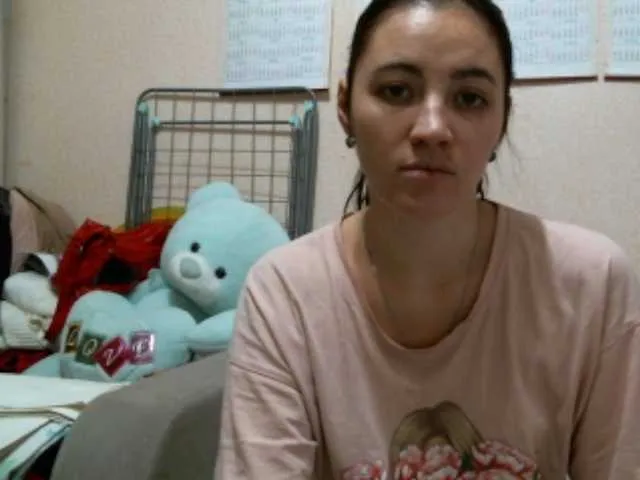 Offline Prettybella7 on BongaCams