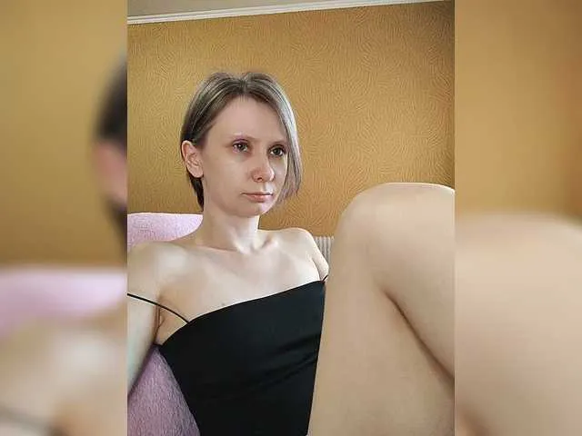 Offline prettyKris on BongaCams