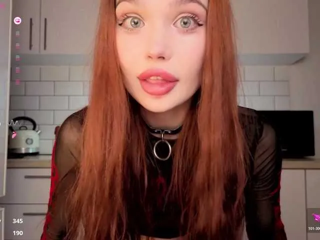 Offline PrettyLilie on BongaCams