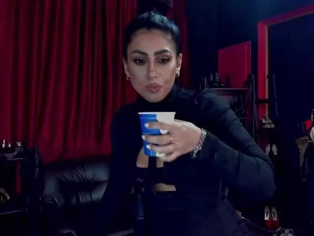 puffyllove from BongaCams