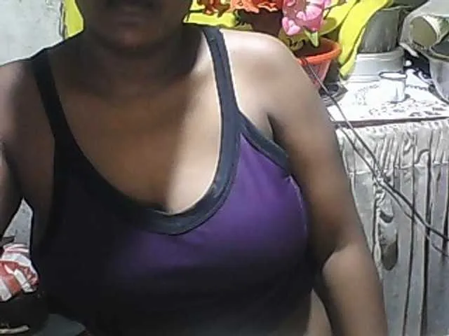 Freechat pussyblacky on BongaCams