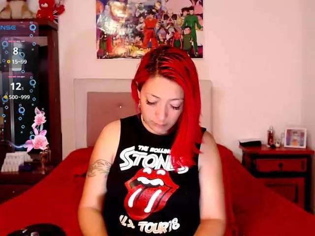 queensquirtluna from BongaCams